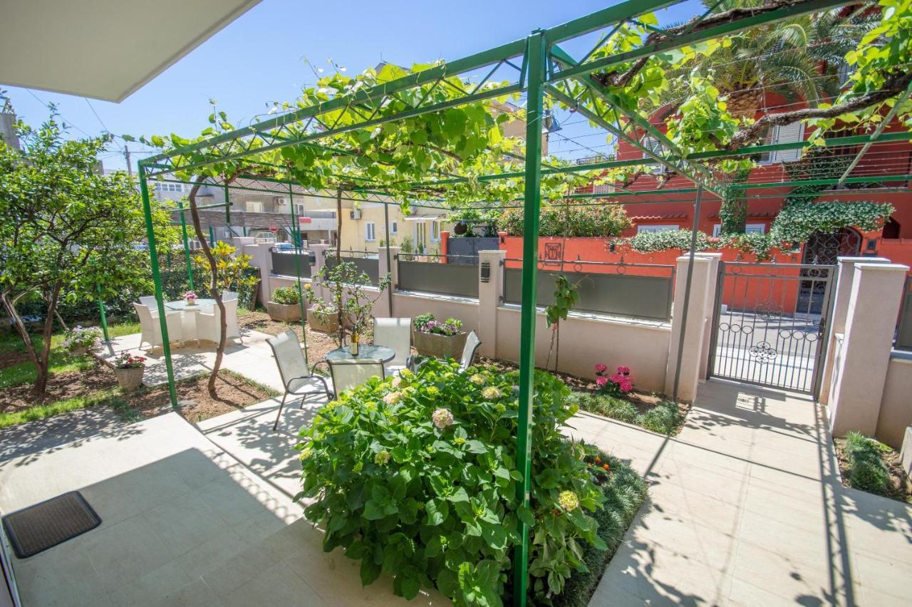 Ioannis Apartments Tivat Luaran gambar