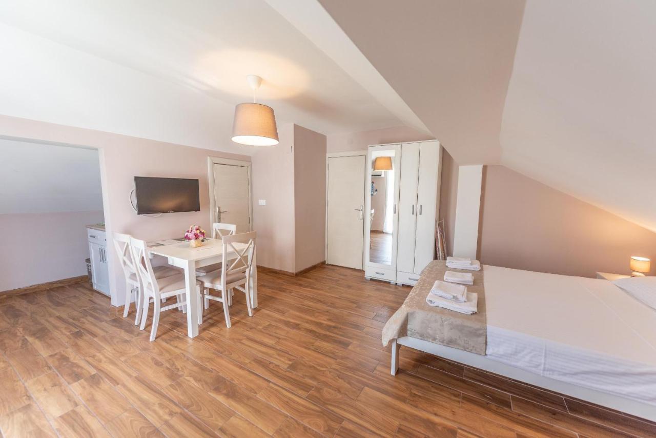 Ioannis Apartments Tivat Luaran gambar